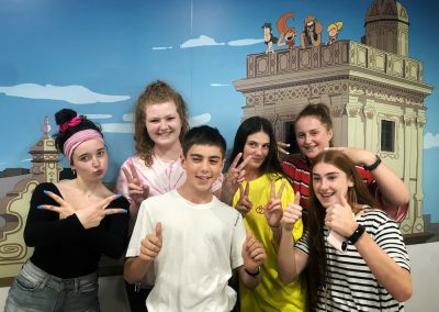 Estudiantes jóvenes en CLIC